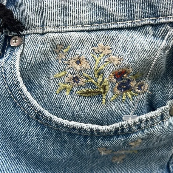 NWT Banjara High Rise Straight Leg Crop Floral Embroidered Jeans Women’s Size 7 - Picture 8 of 8
